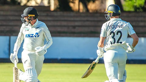 ஜிம்பாப்வே அணிக்கு எதிரான முதல் டெஸ்ட் போட்டி: 307 ரன்கள் குவித்து ஆட்டமிழந்தது நியூஸி.