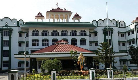 கொடிக் கம்பம் வழக்கில் இந்திய கம்யூ. இடையீட்டு மனு