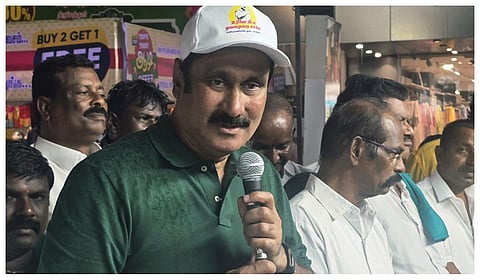 சேலம் தலேமா எலக்ட்ரானிக்ஸ் நிறுவனத்தைத் திறந்து 600 தொழிலாளர்களுக்கும் மீண்டும் பணி வழங்கவும்: அன்புமணி