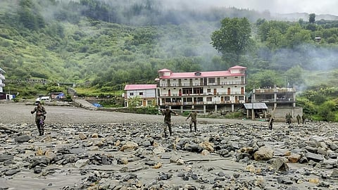 உத்தராகண்டில் பெருவெள்ளம், நிலச்சரிவு; மீட்புப்பணி தீவிரம்: கேரள பயணிகள் 28 பேரை காணவில்லை