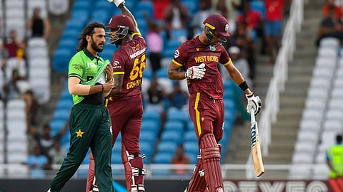 பாகிஸ்தானுக்கு பதிலடி கொடுத்தது மே.இ.தீவுகள்!