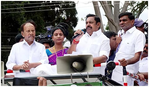 ஏலகிரி மலையில் சாலைகள் சீரமைக்கப்படும்: மலைவாழ் மக்களிடம் இபிஎஸ் வாக்குறுதி