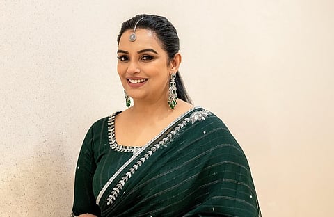 அம்மா தலைவரானார் ஸ்வேதா மேனன்: முக்கிய பொறுப்புகளை கைப்பற்றிய பெண்கள்