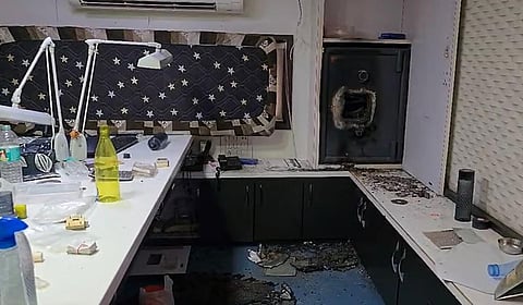 தொடர் விடுமுறையை பயன்படுத்தி சூரத்தில் ரூ.32 கோடி வைரம் கொள்ளை