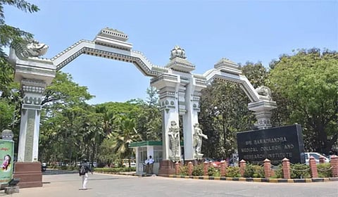 போரூர் ஸ்ரீ ராமச்சந்திரா மருத்துவமனையில் நியூ இந்தியா அஷ்யூரன்ஸ் நிறுவன காப்பீட்டு உதவி மையம் திறப்பு