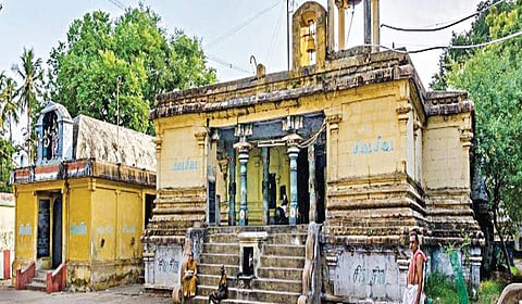 தானே தோன்றிய ஆக்கூர் தான்தோன்றீசுவரர்