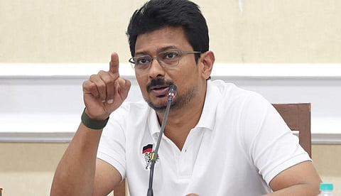 “உங்களுடன் ஸ்டாலின் முகாம் மனுக்களை காகிதமாக பார்க்காமல்...” - அதிகாரிகளுக்கு உதயநிதி அறிவுரை