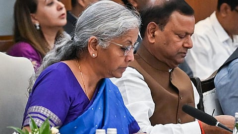 ஜிஎஸ்டி விகித மாற்றம் அமலுக்கு வருகிறது: கார், பைக், செல்போன், டிவி விலை குறையும்