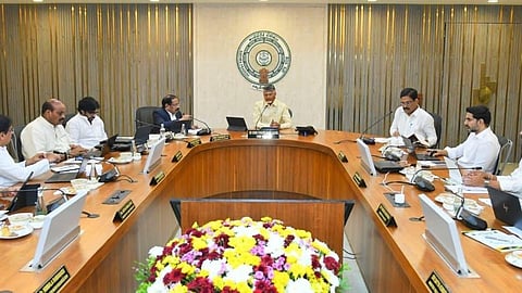 அமராவதியில் உள்ள தலைமைச் செயலகத்தில் நேற்று முதல்வர் சந்திரபாபு நாயுடு தலைமையில் அமைச்சரவை கூட்டம் நடைபெற்றது.