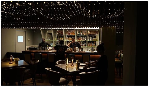 புதுச்சேரியில் ரெஸ்டோ பார்களை மூடி, மதுவிலக்கை நோக்கி பயணிக்க வேண்டும் - அன்புமணி