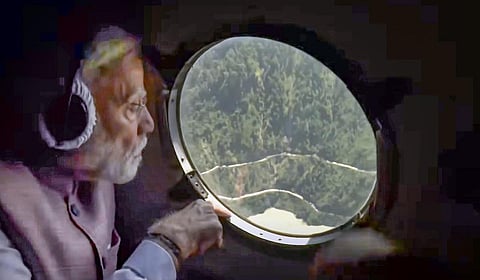 வெள்ள பாதிப்பு பகுதிகளை பார்வையிட்டார் பிரதமர் மோடி: இமாச்சல், பஞ்சாபுக்கு ரூ.3,100 கோடி ஒதுக்கீடு