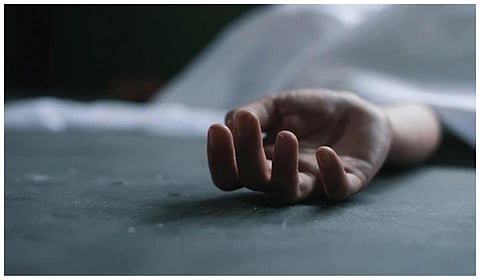 கிருஷ்ணகிரி அணையில் ஒரே குடும்பத்தைச் சேர்ந்த 4 பேர் குதித்து தற்கொலை முயற்சி: 2 பேர் உயிரிழப்பு