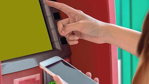 பி.எப். பணத்தை ஏடிஎம் மூலம் எடுக்கலாம்: தீபாவளிக்கு முன்பு பயனாளர்களுக்கு பரிசு