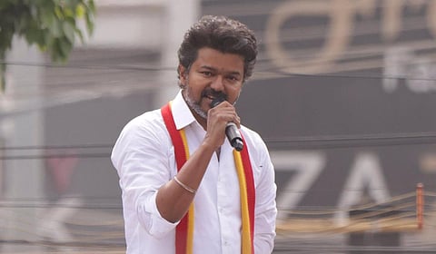 “வாக்குறுதிகளை நிறைவேற்றாத திமுகவுக்கா உங்கள் ஓட்டு?” - திருச்சி பிரச்சாரத்தில் விஜய் பேச்சு