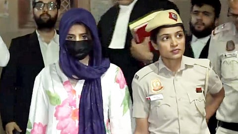 டெல்லி பிஎம்டபிள்யூ கார் விபத்து: கைதான பெண்ணுக்கு செப். 27 வரை நீதிமன்றக் காவல்