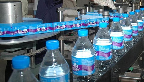 ரயில் நிலையங்களில் விற்கப்படும் ‘ரயில் நீர்’ விலை குறைப்பு