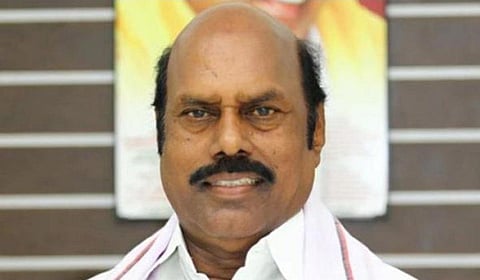 பயன்பாட்டுத் துறையின் தேவை அடிப்படையில் கட்டிடங்களுக்கான மதிப்பீடுகளை தயாரிக்கவும்: பொறியாளர்களுக்கு அமைச்சர் வேலு அறிவுறுத்தல்