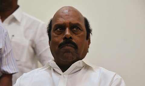 சாத்தியமான இடங்களில் சிறு துறைமுகங்கள்: கடல்சார் வாரியம் ஆய்வு செய்வதாக அமைச்சர் வேலு தகவல்