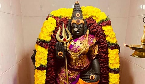 பரமேஸ்வரி திருக்கோலம் | நவராத்திரி வழிபாடு