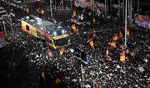 கரூர் சம்பவத்தில் பாதுகாப்பு குறைபாடா? - ‘ஒய்’ பிரிவிடம் விளக்கம் கேட்கிறது மத்திய உள்துறை