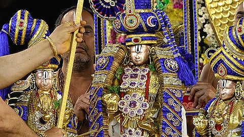 ஏழுமலையான் கோயில் பிரம்மோற்சவம்: 8 நாட்களில் ரூ.25 கோடி உண்டியல் காணிக்கை