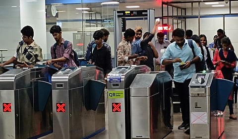 சென்னை மெட்ரோ ரயில் கடந்த மாதம் 1.01 கோடி பயணச்சீட்டுகள் விற்பனை