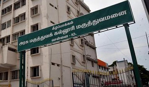 கொளத்தூரில் கழிவுநீர் கால்வாயை சுத்தம் செய்தபோது விஷவாயு தாக்கி தொழிலாளர் உயிரிழப்பு