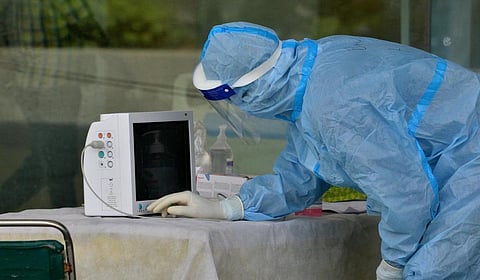 கரோனா காலத்தில் பணியாற்றி உயிரிழந்த மருத்துவர்கள் குடும்பத்துக்கு நிவாரணம் வழங்க வலியுறுத்தல்