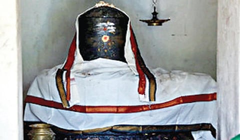 தம்பதிக்குள் ஒற்றுமை அருளும் அரியமங்கை ஹரிமுக்தீஸ்வரர்