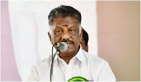 நவாஸ்கனி வெற்றிக்கு எதிரான வழக்கில் ஒபிஎஸ் நேரில் ஆஜராகி 38 ஆவணங்கள் சமர்ப்பிப்பு