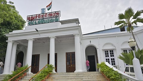 புதுச்சேரி அரசு ஊழியர்களுக்கு ரூ.6,908 தீபாவளி போனஸ் அறிவிப்பு