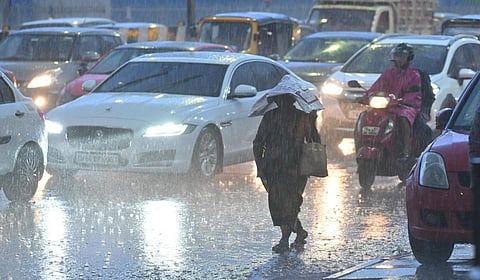 தமிழகத்தில் நாளை முதல் வடகிழக்கு பருவமழை தொடங்க வாய்ப்பு