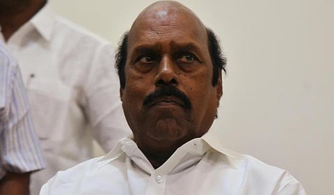 தேனாம்பேட்டை - சைதாப்பேட்டை மேம்பாலப் பணிகள் மக்களுக்கு பாதிப்பில்லாமல் நடைபெற அமைச்சர் வேலு அறிவுறுத்தல்