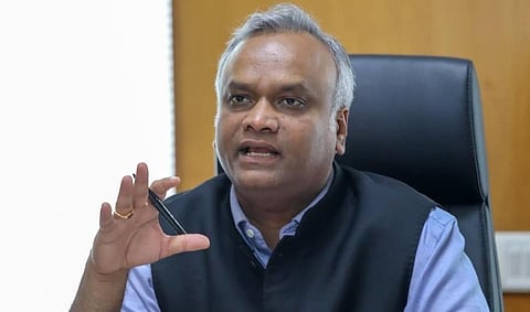 ஆர்எஸ்எஸ் அமைப்புக்கு எதிராக பேசிய மல்லிகார்ஜுன கார்கேவின் மகனுக்கு கொலை மிரட்டல்