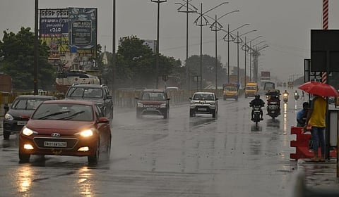 19 மாவட்டங்களில் இன்று கனமழை: வடகிழக்கு பருவமழை தொடங்கியது