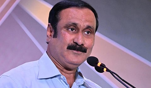 முதலீடுகள் குவிந்து விட்டன என்று வசனம் பேசினால் இனி வேடிக்கைப் பார்க்க முடியாது: அன்புமணி காட்டம்