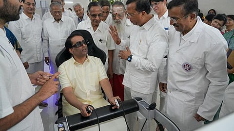 புட்டபர்த்தி சத்யசாய் மருத்துவமனையில் இலவச ரோபோ இதய அறுவை சிகிச்சை!