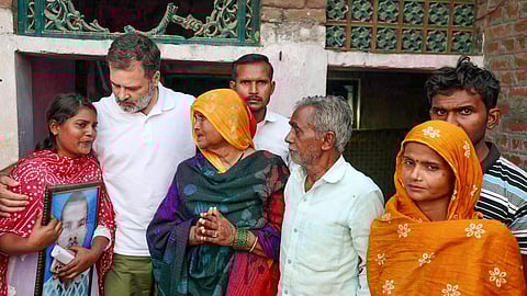 கொல்லப்பட்ட இளைஞரின் குடும்பத்தை சந்தித்த ராகுல்