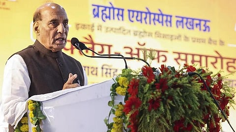 பிரம்மோஸ் வரம்புக்குள் பாகிஸ்தான்: பாதுகாப்புத் துறை அமைச்சர் ராஜ்நாத் சிங் எச்சரிக்கை