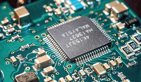 செமிகண்டக்டர் சிப் உற்பத்தியில் தீவிர கவனம் செலுத்தும் இந்தியா