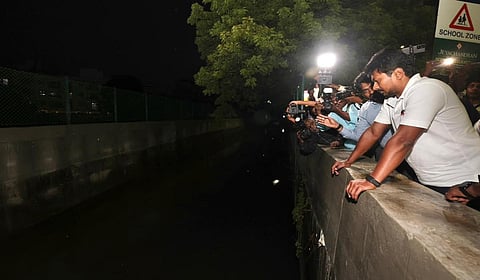 தென்சென்னை பகுதிகளில் மழை வெள்ள முன்னேற்பாட்டு பணிகள்: உதயநிதி நேரில் ஆய்வு