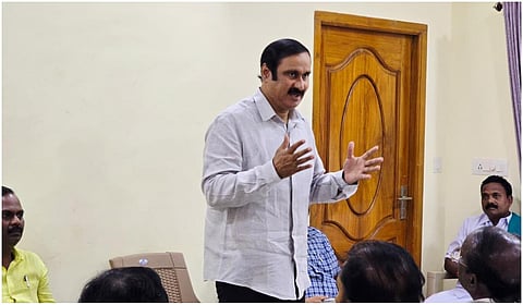 காவிரி பாசன மாவட்டங்களில் சேதமடைந்த பயிர்களை கணக்கிட்டு இழப்பீடு வழங்க வேண்டும்: அன்புமணி