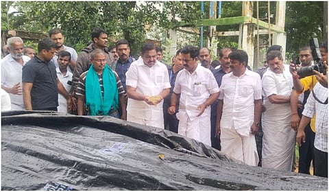 திருவாரூரில் நெற்பயிர் சேதம்; நெல் கொள்முதல் நிலைய இயக்கம் சுணக்கம் - இபிஎஸ் நேரில் ஆய்வு