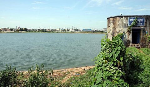 வாயலூர் தடுப்பணை நிரம்பி விநாடிக்கு 13,000 கனஅடி உபரிநீர் வெளியேற்றம்