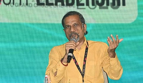 அமெரிக்கவாழ் இந்தியர்கள் தாயகம் வர வேண்டும்: சோஹோ நிறுவனர் ஸ்ரீதர் வேம்பு அழைப்பு