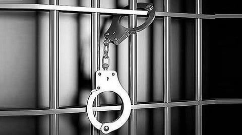 டிஜிட்டல் அரெஸ்ட் மூலம் சென்னை முதியவரின் சேமிப்பு பணம் ரூ.44 லட்சம் அபகரிப்பு - 2 பேர் கைது