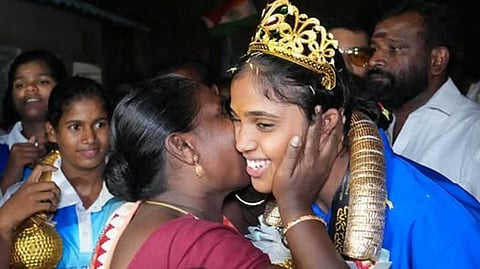 இது ஆரம்பம்தான்... கபடியில் சாதிக்கும் கண்ணகி நகர் கார்த்திகா!