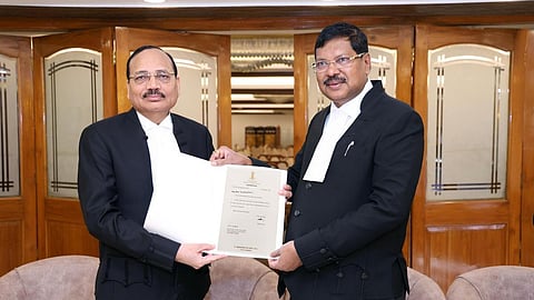 அடுத்த தலைமை நீதிபதி சூர்யகாந்த்: மத்திய அரசுக்கு பி.ஆர்.கவாய் பரிந்துரை