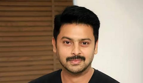 வேறொரு நாளில் ஆஜராக வாய்ப்பு தரவேண்டும்: அமலாக்கத் துறையிடம் நடிகர் ஸ்ரீகாந்த் கோரிக்கை