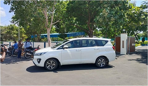 கரூருக்கு சிபிஐ அதிகாரிகள் மீண்டும் வருகை: விசாரணையை தொடங்கினர்